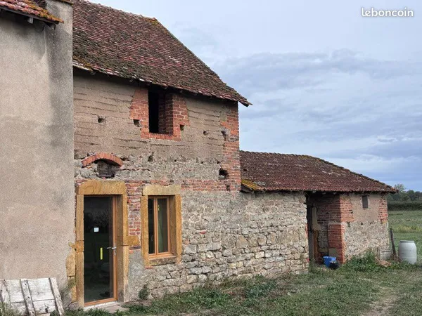 Ferme ou ancienne maison a rénover