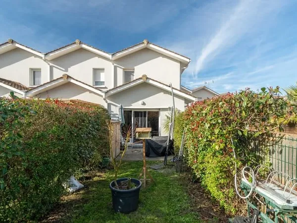 Maison 2 pièces 61 m²