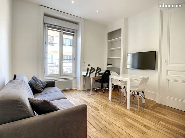 Appartement 2 pièces Meublé - secteur Lyon 7e Confluence