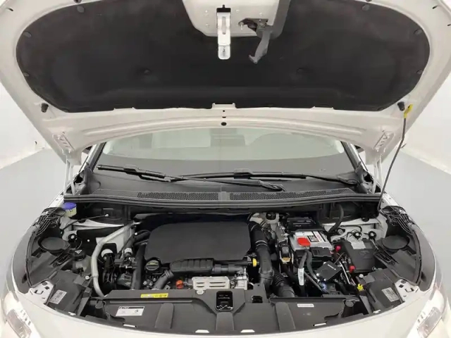 Peugeot 3008 1.2 puretech 130ch s&amp;s eat6 — photo 16