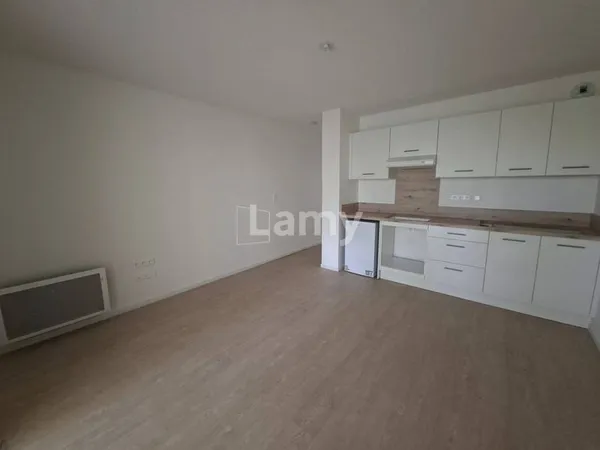 Studio 1 pièce 26 m²
