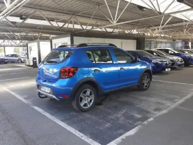 Dacia Sandero 1.5 blue dci 95ch stepway gps attelage — photo 6