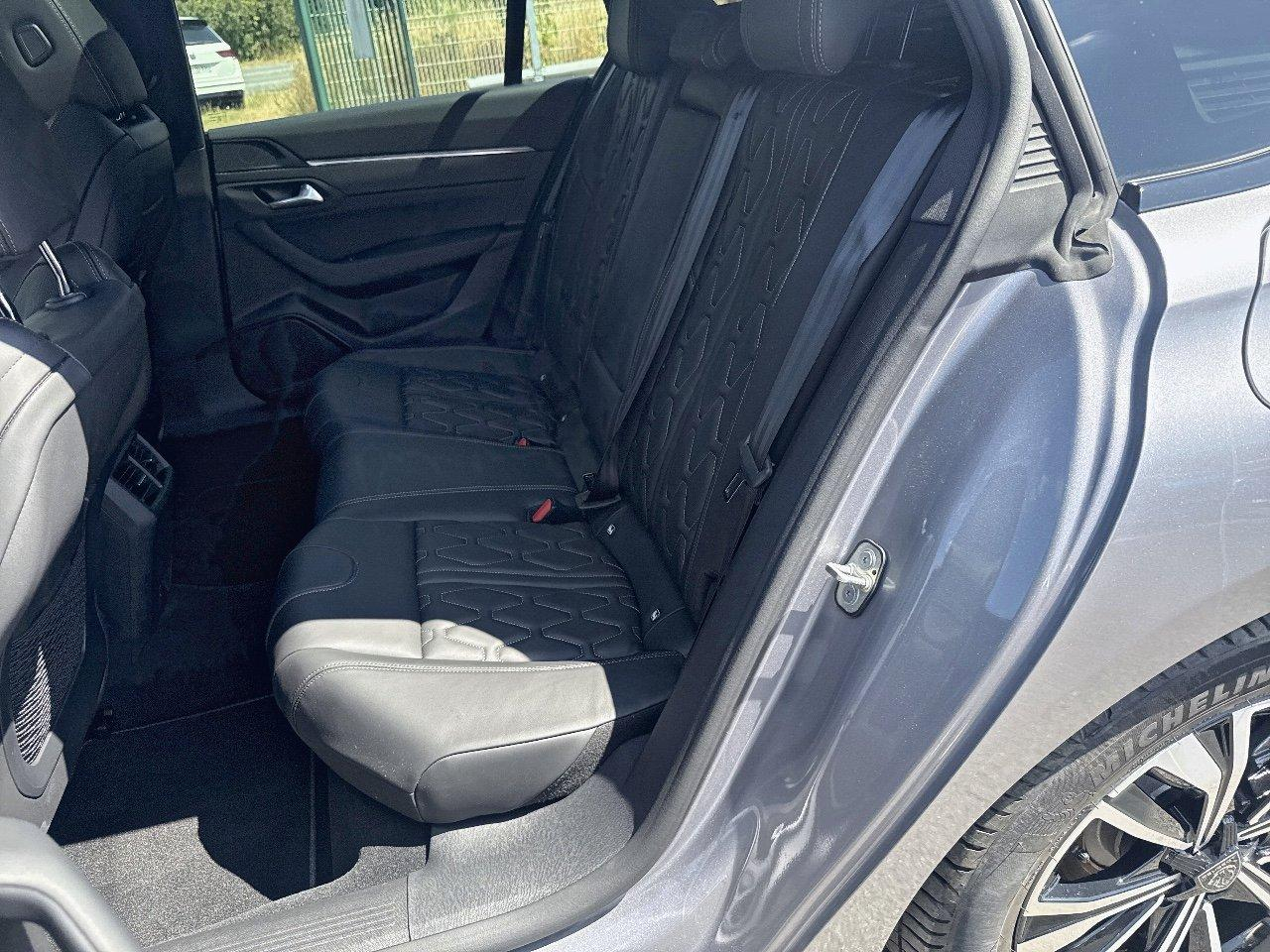 Peugeot 508 sw hybrid 225ch allure e-eat8 — photo 2