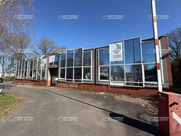 Bureaux 690 m²