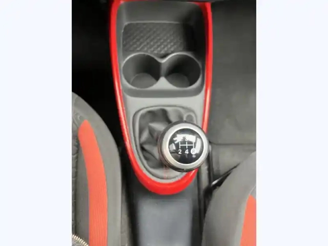 Toyota Aygo 1.0 vvt-i 72 design — photo 14