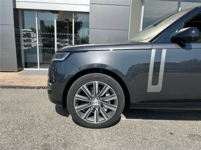Land Rover Range Rover swb p510e phev awd — photo 10