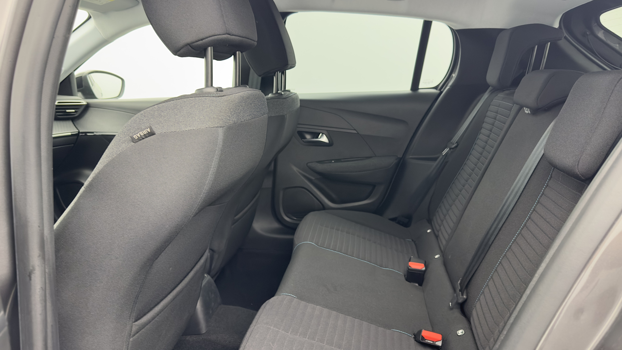 Peugeot 208 PureTech 100 S&amp;S EAT8 — photo 12