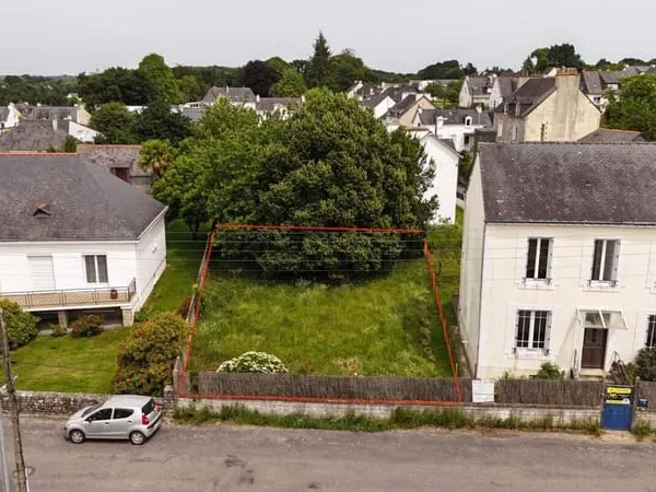 Terrain constructible 349 m²