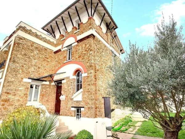 Maison 6 pièces 140 m²