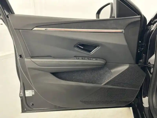 Renault Megane e-tech ev60 220 ch super charge — photo 11