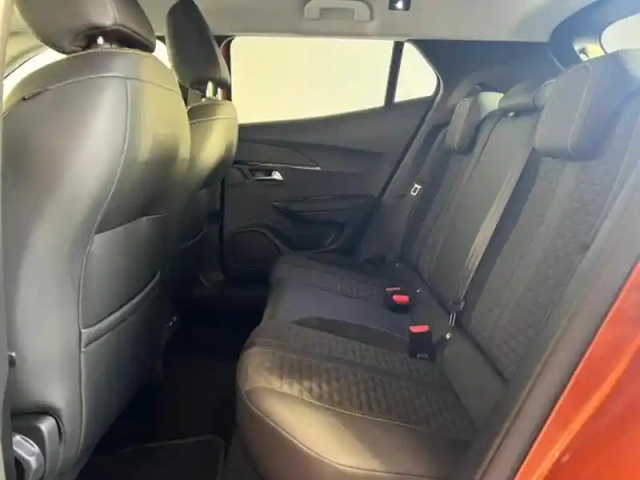 Peugeot 2008 1.2 puretech 130ch s&amp;s roadtrip eat8 — photo 10