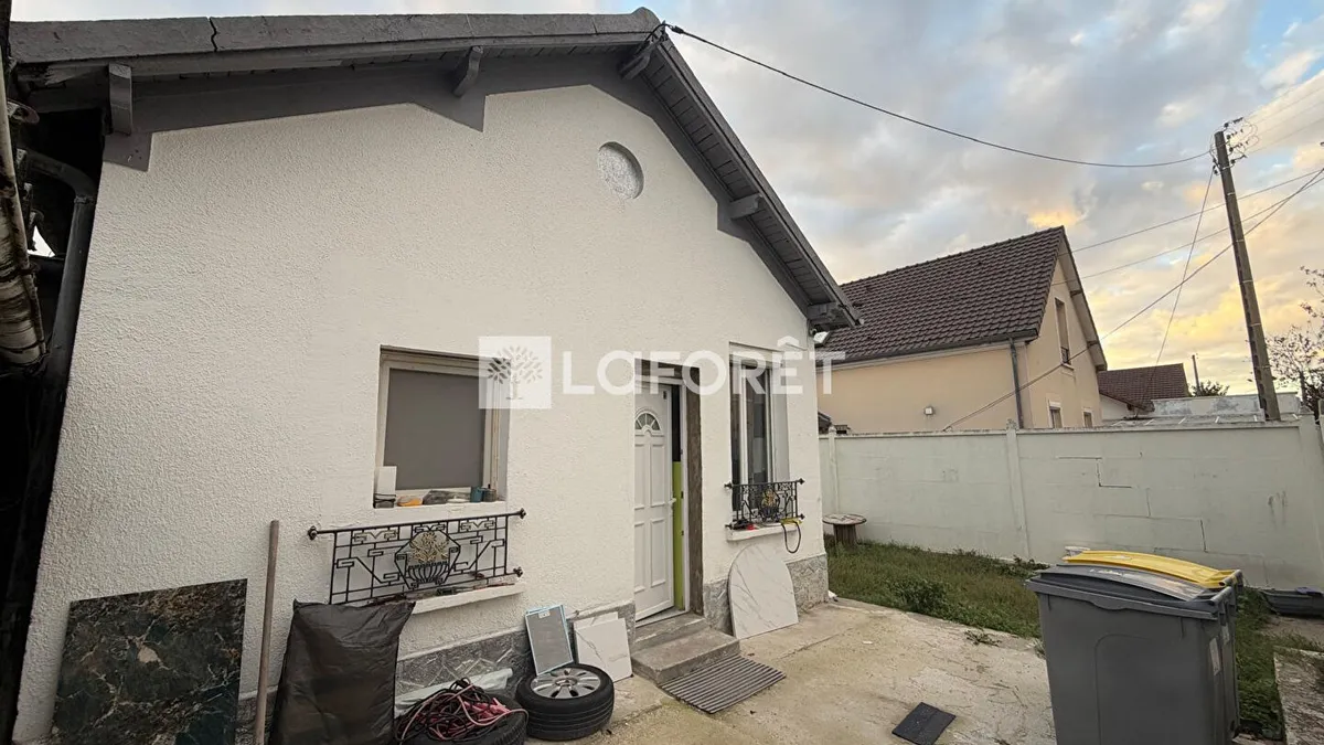 Photo 1