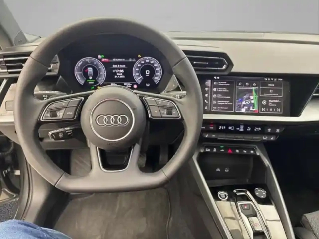Audi A3 sportback 40 tfsi e 204ch phev s line s tronic 6 — photo 5