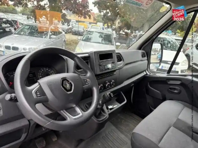 Renault Master fg f3500 l2h2 2.3 blue dci 135ch confort euro6 — photo 30