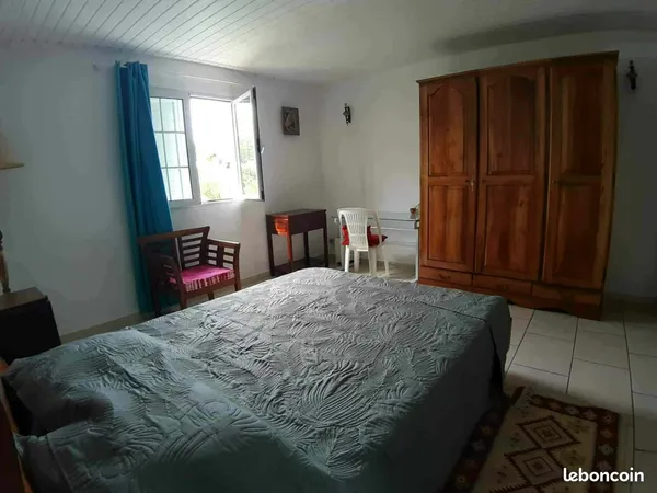 Colocation à l'étage de maison individuelle