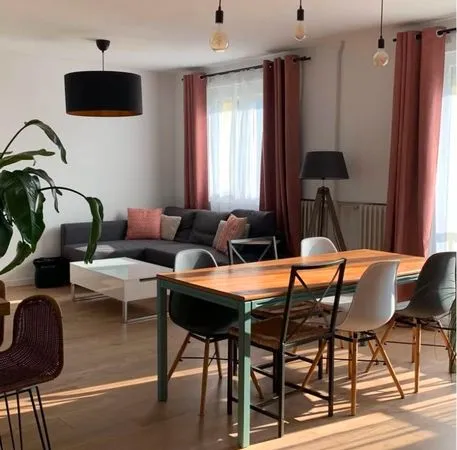 T3 meublé entierement rénové - 63 m² - Bourgoin Jallieu / Champaret - 950 CC