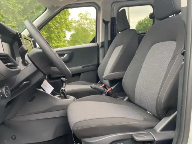 Ford Transit Courier fourgonnette 1.0 ecoboost 100ch cabine approfondie trend — photo 10