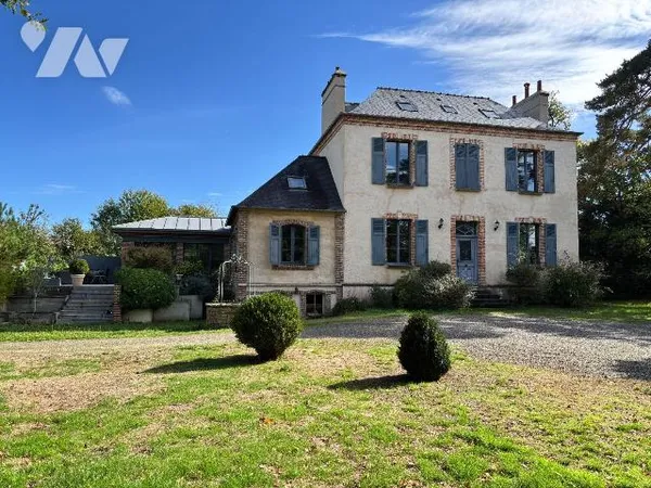 Maison 7 pièces 219 m²
