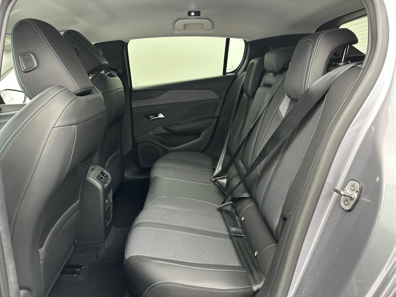 Peugeot 308 puretech 130ch s&s bvm6 allure — photo 12