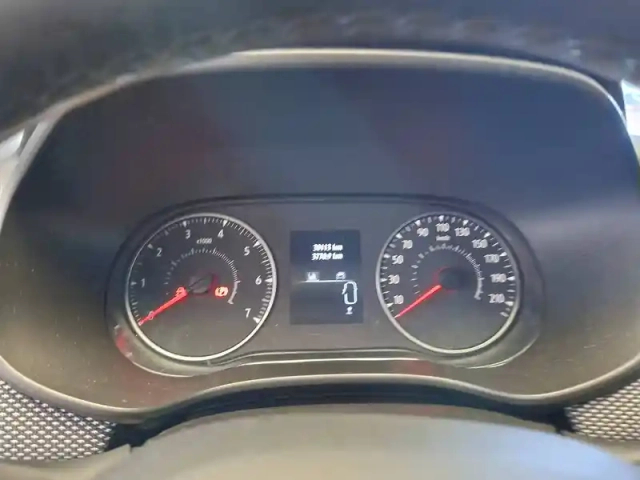 Dacia Sandero eco-g 100 — photo 13