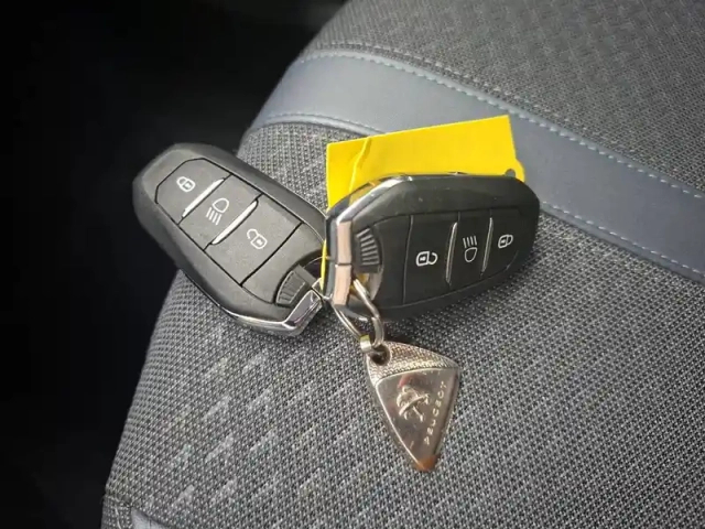 Peugeot 2008 bluehdi 100 s&amp;s bvm6 — photo 37