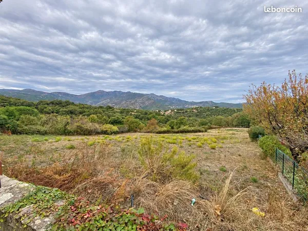Terrain 719 m² Rapale