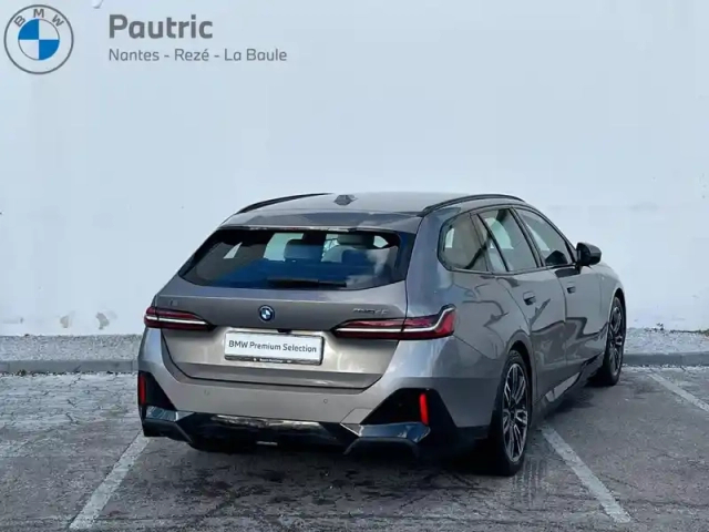 Bmw Serie 5 série 5 touring i5 340ch m sport edrive40 — photo 21