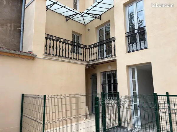 LOCATION T1 en hyper centre ville BOURG-EN-BRESSE, réservé aux salariés du privé ou étudiants