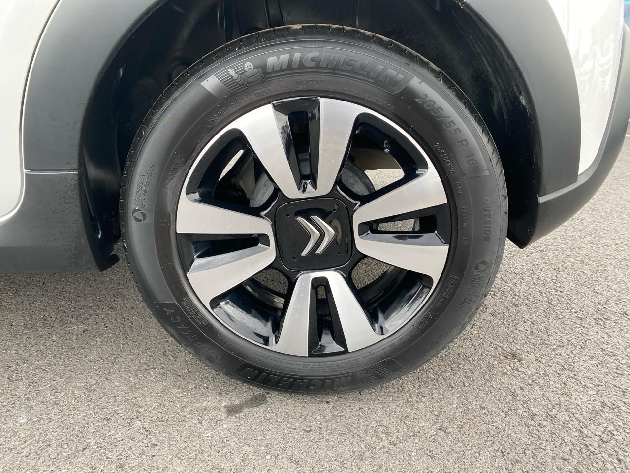 Citroën C3 1.2 puretech 83ch s&s max — photo 11