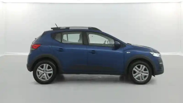 Dacia Sandero tce 90 - 22 — photo 15