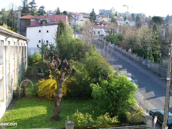 Deux pièces meublées quartier Montplaisir