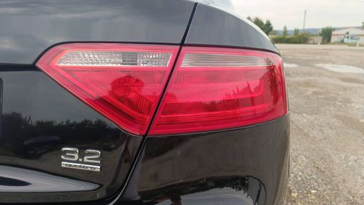 Audi A5 Coupe 3.2 FSI V6 265 Quattro Tiptronic 6 - Ambition Luxe – 2009 – 177699 km – Essence – Boîte Automatique — photo 14