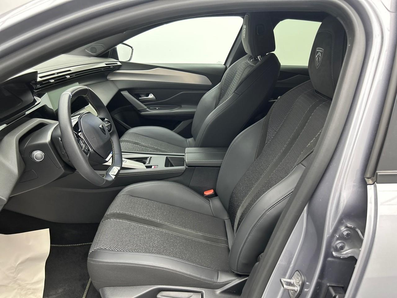 Peugeot 308 hybrid 145 e-dcs6 gt — photo 10