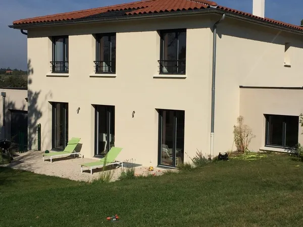 Dardilly le Bourg, Villa récente, 165m2, proche commerces, écoles et transports en commun, 5 chambre