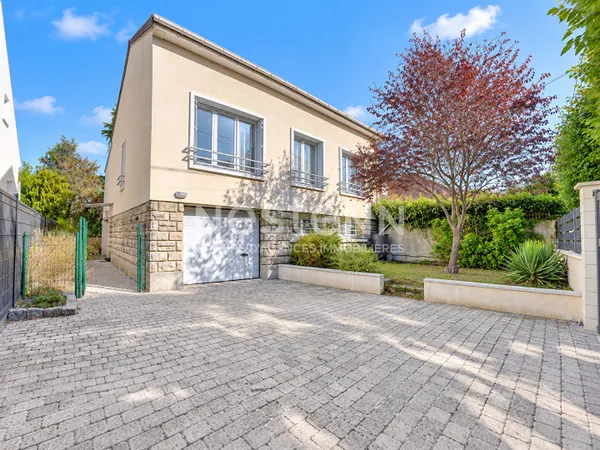 Maison Champs Sur Marne - Sous-sol surélevé - 7 pièces