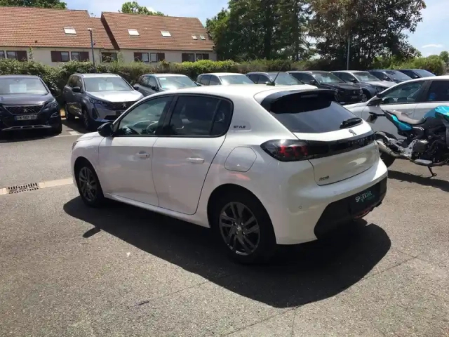 Peugeot 208 puretech 75 s&amp;s bvm5 — photo 6