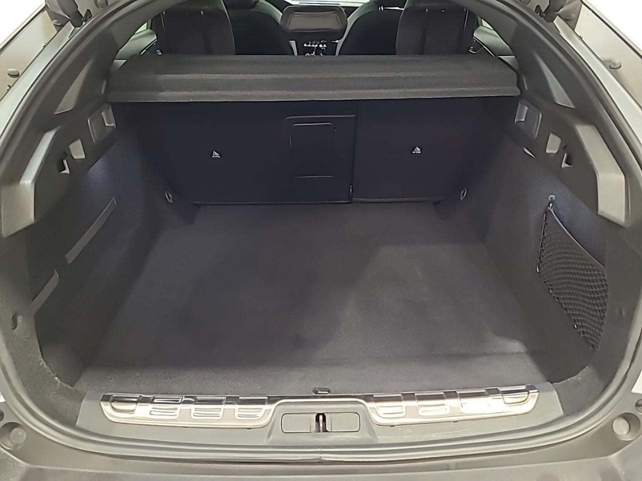 Peugeot 408 hybrid 136 e-dcs6 gt — photo 14