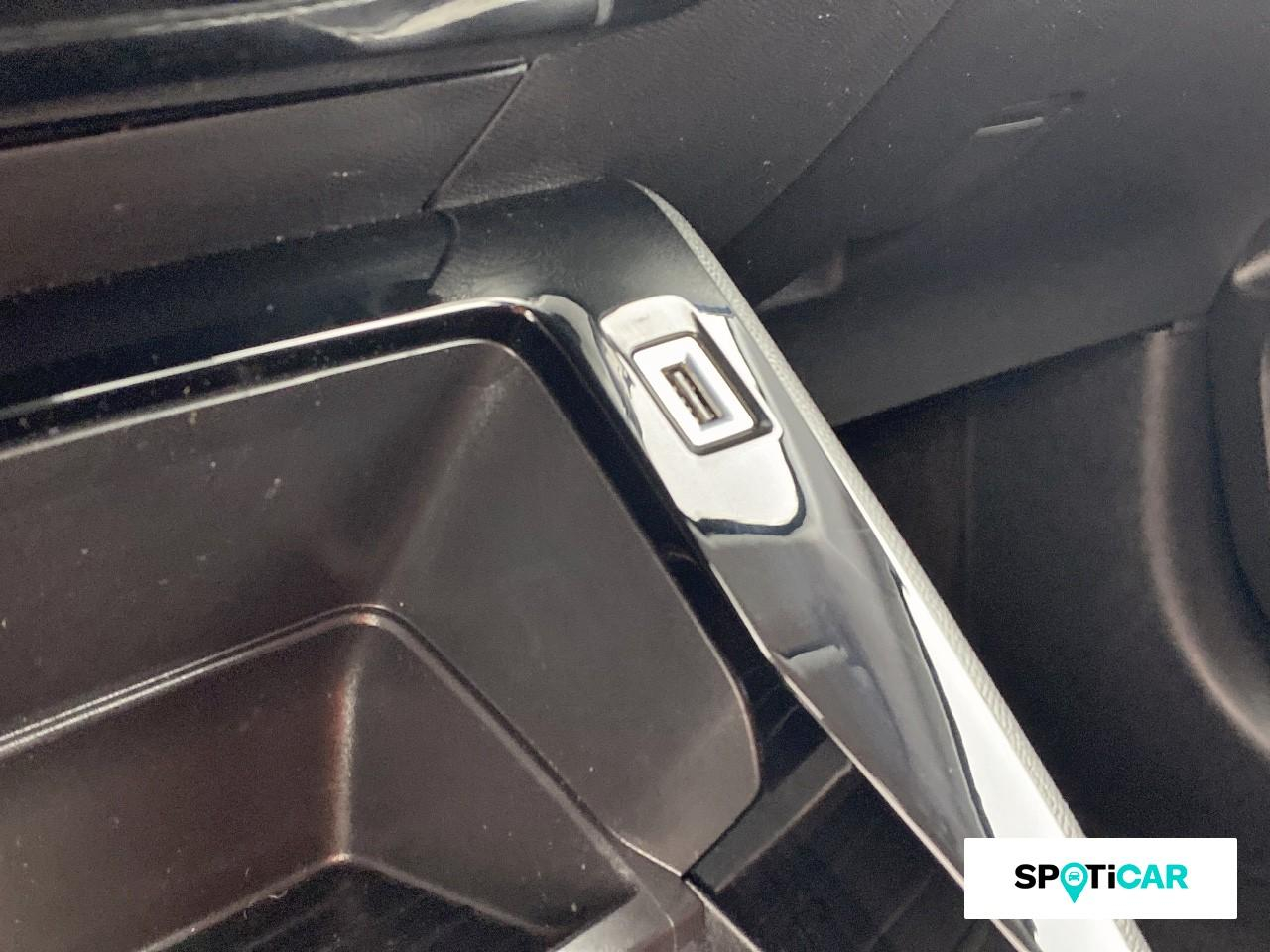Peugeot 208 1.2 puretech 100ch s&s active pack eat8 — photo 16