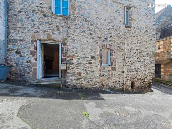 Charmant studio Allassac