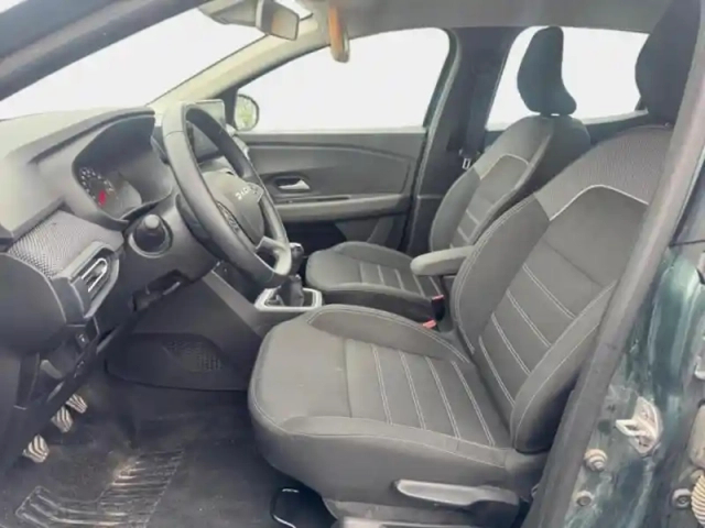 Dacia Sandero 1.0 tce 90ch journey — photo 6