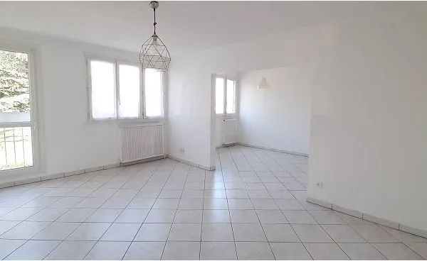 Trois pièces
