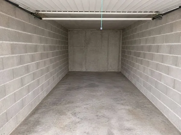 Parking 17 m²