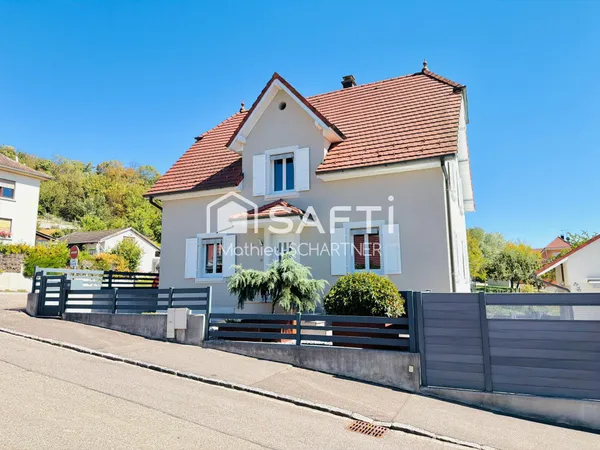 Maison - 6 pièces - 130 m²