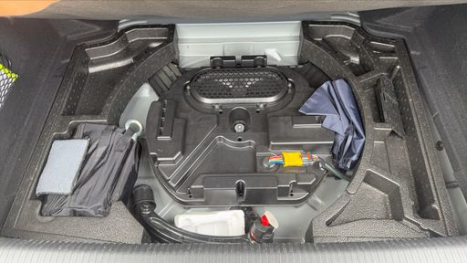 Peugeot 308 1.5 BlueHDi 130 EAT8 - GT – 2023 – 99218 km – Diesel – Boîte Automatique — photo 29