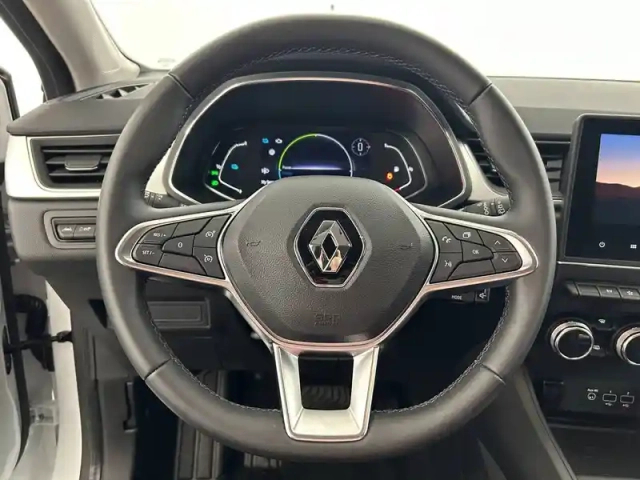 Renault Captur e-tech 145 - 21 — photo 14