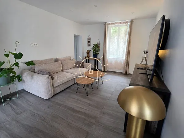 Appartement T2 entièrement rénové sur Molière sur Cèze