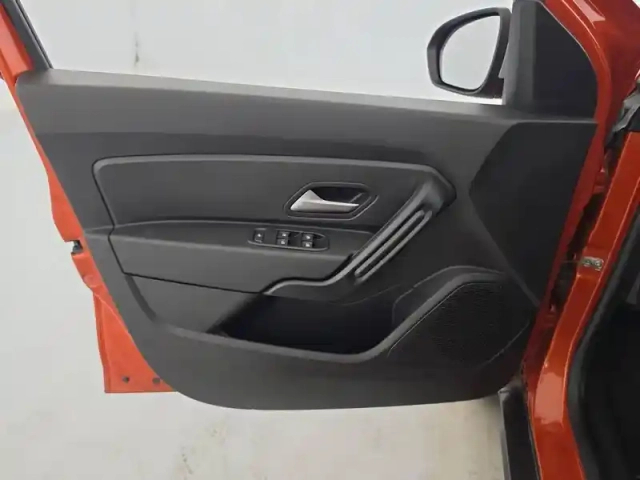 Dacia Duster eco-g 100 4x2 — photo 72