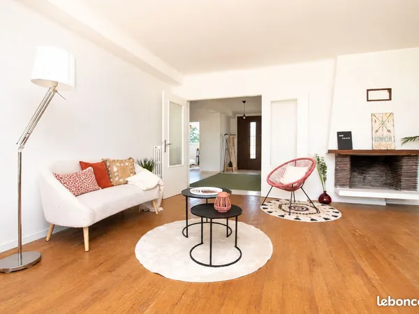 Appartement T4 de 97 m² - Terrasses, garage et stationnements - Direct propriétaire