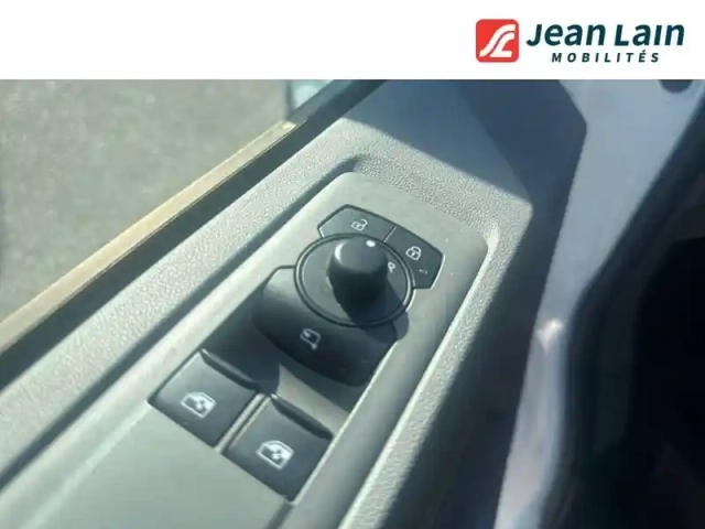 Volkswagen Transporter van l1h1 2.0 tdi 170 bva8 4motion — photo 17