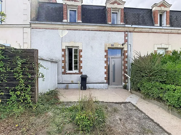 MAISON CENTRE SEGRÉ - T2bis